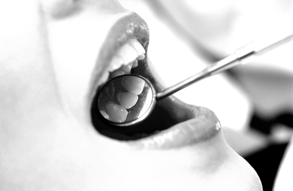 <p>Лечение зубов без боли</p>